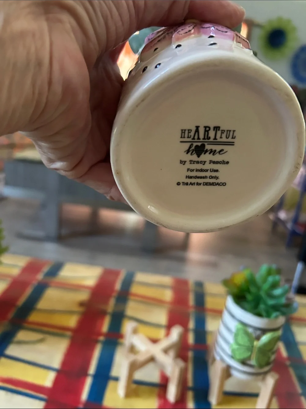 Demdaco two ceramic